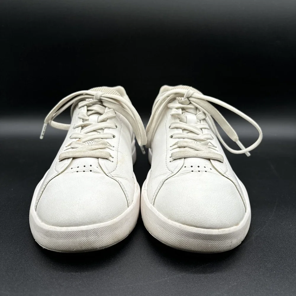 On Cloud Running Women's Cloud The Roger Advantage Shoes US W 8 White
